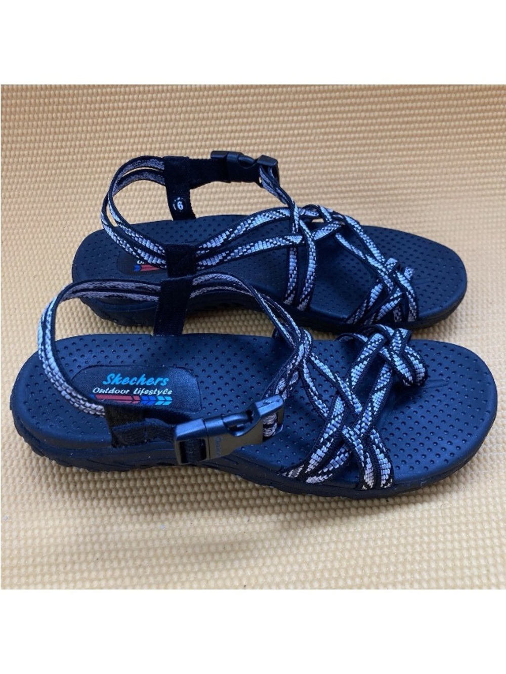 Skechers Outdoor Lifestyle Reggae Women's Black/White  Strappy Sandals size 6